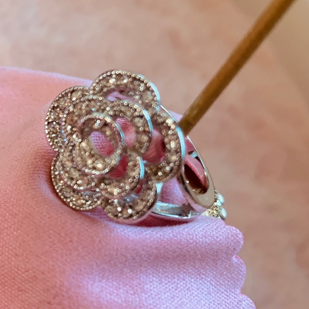 Rose ring stone